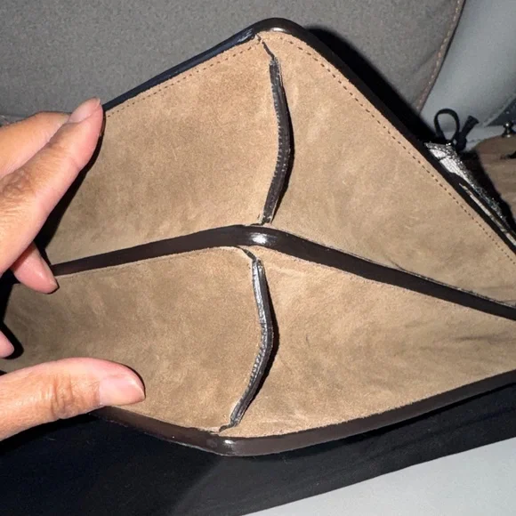 Gucci Beige GG Supreme Shoulder Bag with Pink and Green Glitter Accents - Picture 10 of 12